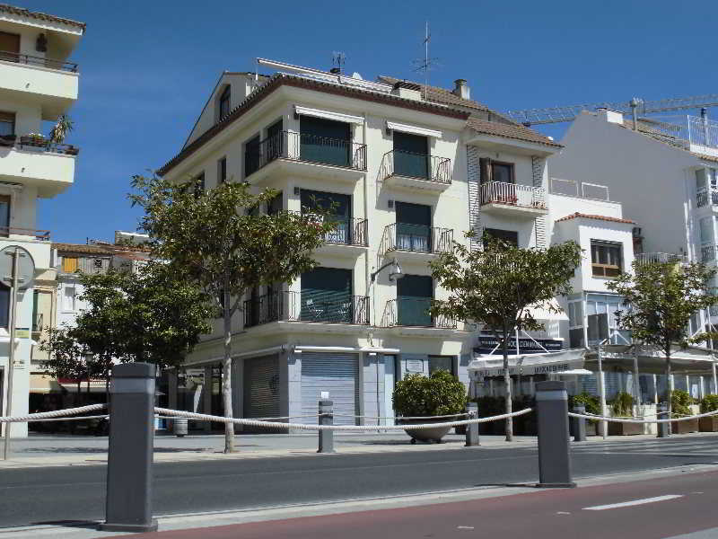 Edificio Miramar Hotell Cambrils Exteriör bild